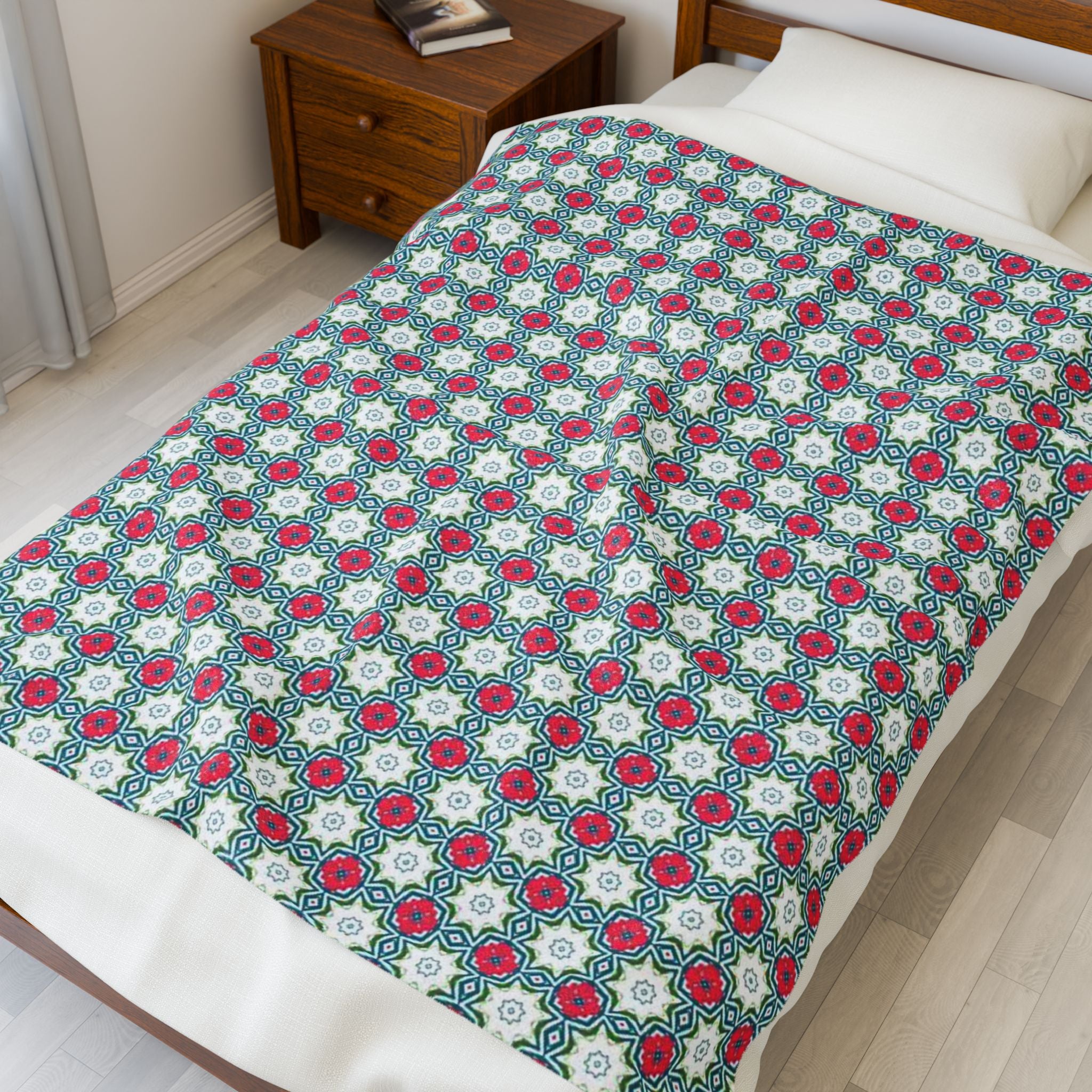 Cozy Floral Velveteen Blanket, Soft Throw for Home Decor, Perfect for Gifts, Couch Cover, Warm Snuggle Blanket, All Occasions